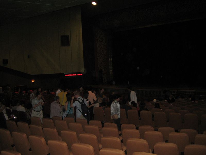 Beijing_05_Acrobatic_Show_002.jpg