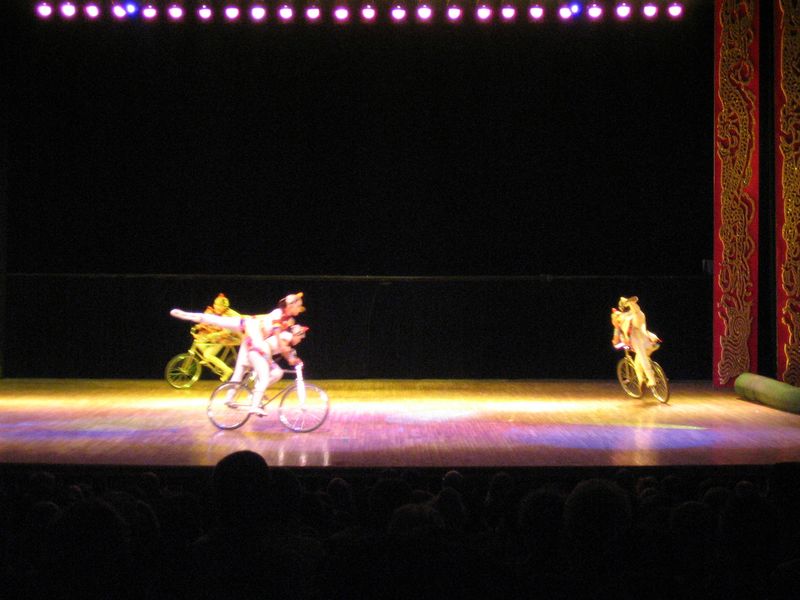 Beijing_05_Acrobatic_Show_067.jpg
