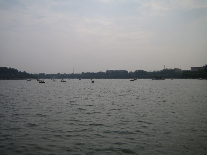 Beijing_05_Beihai_Park_003.jpg