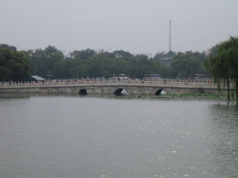 Beijing_05_Beihai_Park_006.jpg