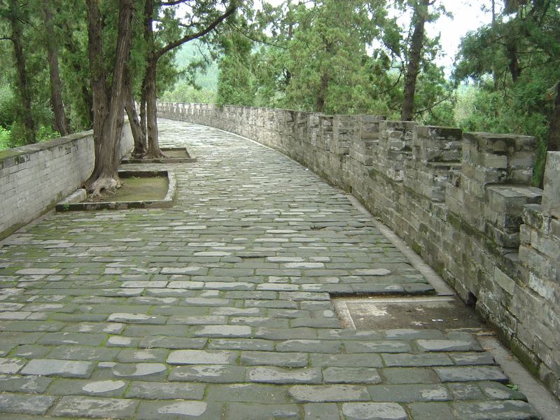 Beijing_05_Ming_Tombs_024.jpg