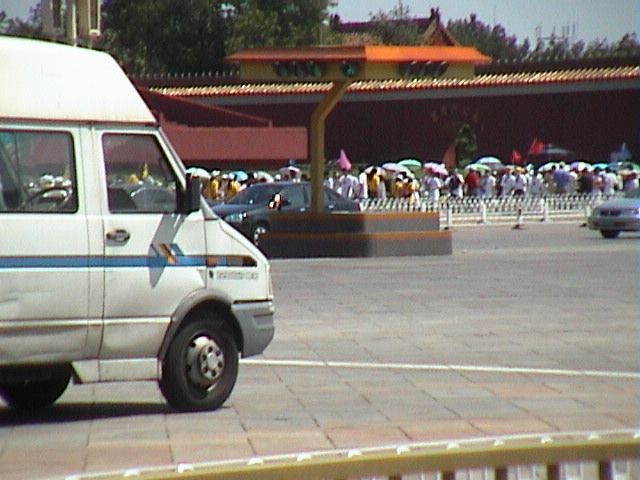Beijing_05_Tian_anmen_054.jpg