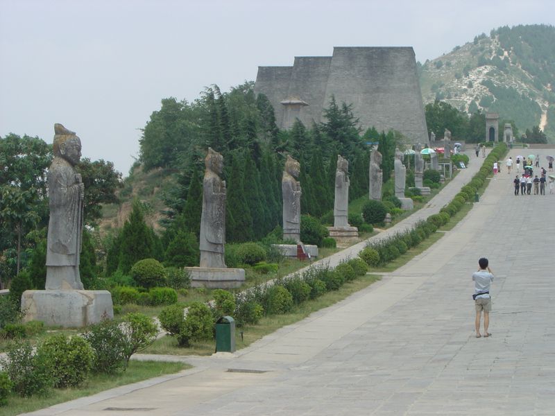 Xi_an_05_Qianling_Tomb_009.jpg