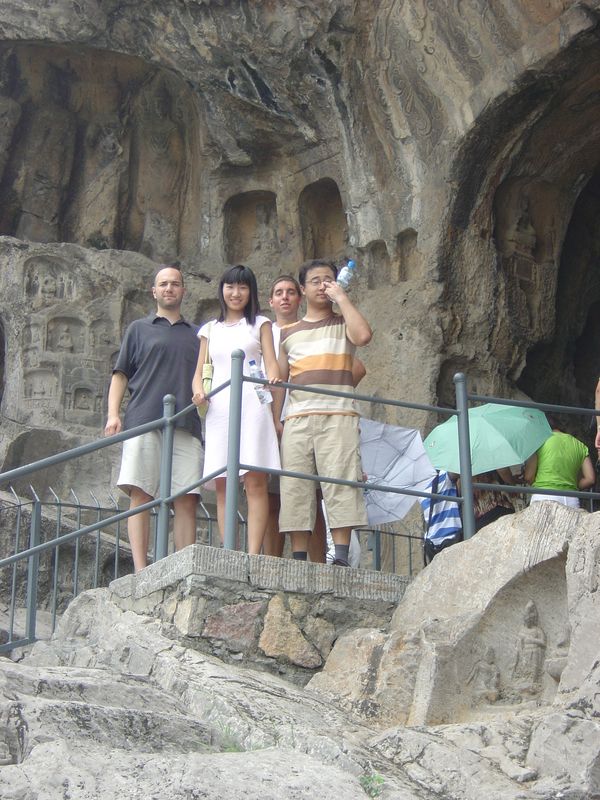 Zhengzhou_05_Longmen_Grottoes_012.jpg