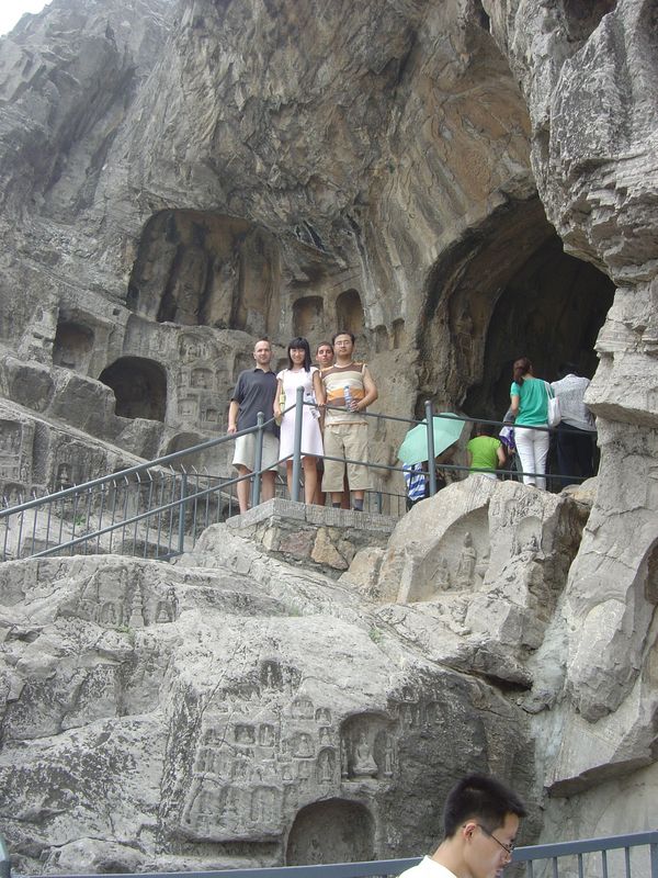 Zhengzhou_05_Longmen_Grottoes_014.jpg