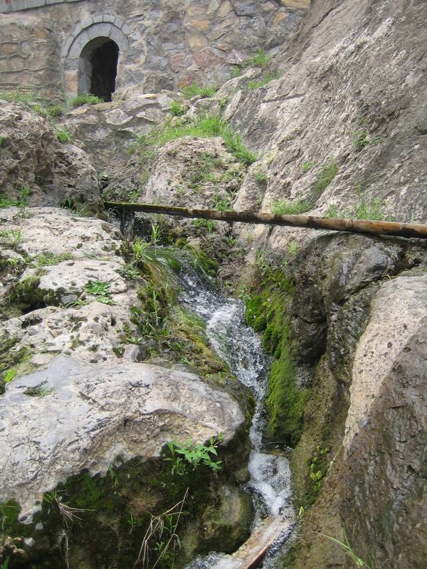 Zhengzhou_05_Longmen_Grottoes_022.jpg
