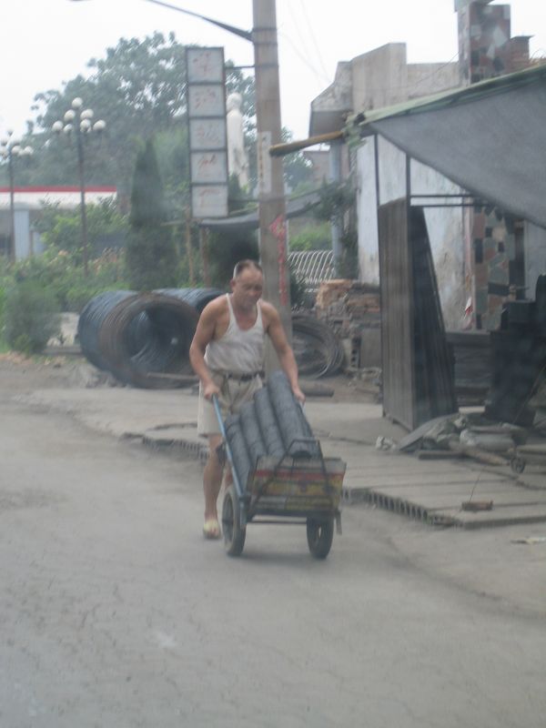 Zhengzhou_05_On_the_Road_010.jpg