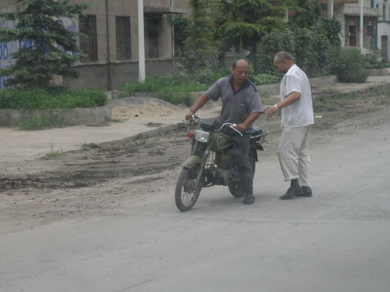 Zhengzhou_05_On_the_Road_013.jpg