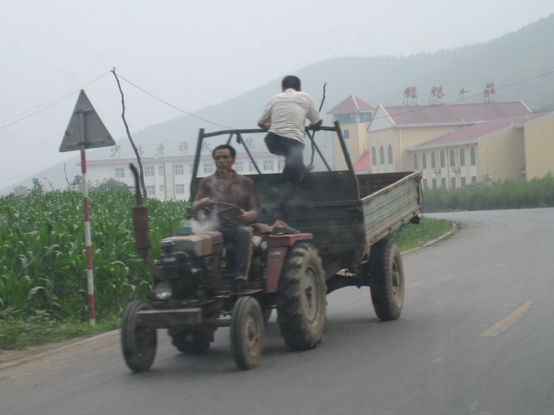 Zhengzhou_05_On_the_Road_029.jpg