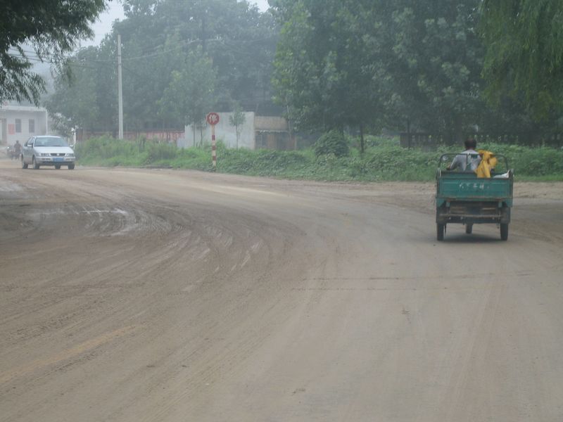Zhengzhou_05_On_the_Road_037.jpg