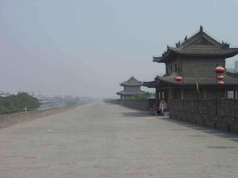 Xi_an_05_Old_City_Wall_010.jpg