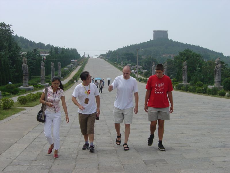 Xi_an_05_Qianling_Tomb_003.jpg