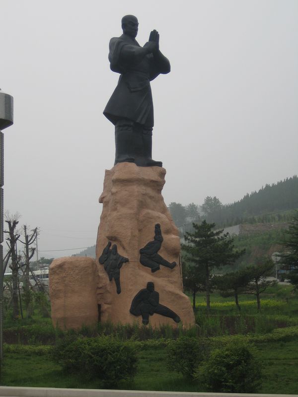 Zhengzhou_05_Shaolin_Temple_001.jpg
