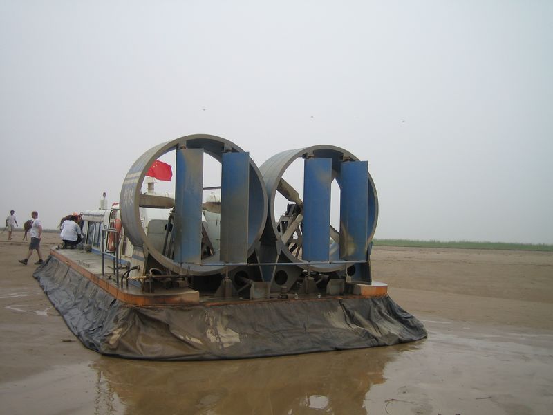 Zhengzhou_05_Yellow_River_Hovercraft_049.jpg