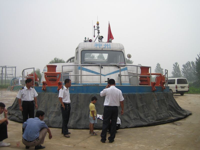 Zhengzhou_05-Yellow River _amp_ Hovercraft-017.jpg