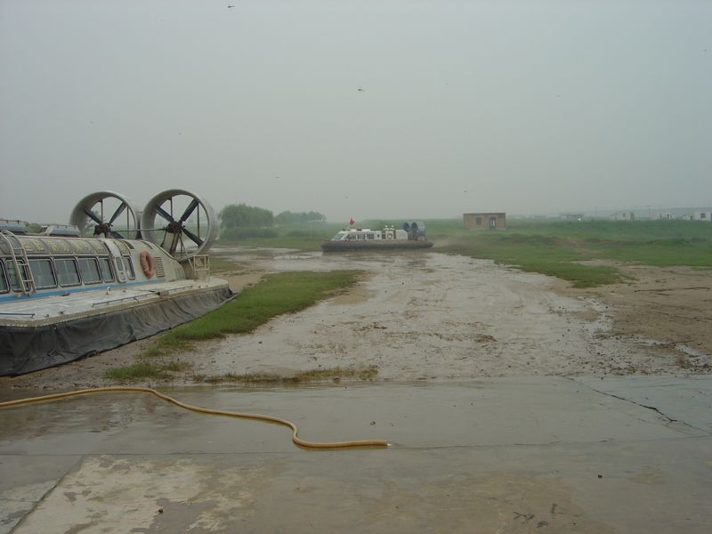 Zhengzhou_05-Yellow River _amp_ Hovercraft-024.JPG