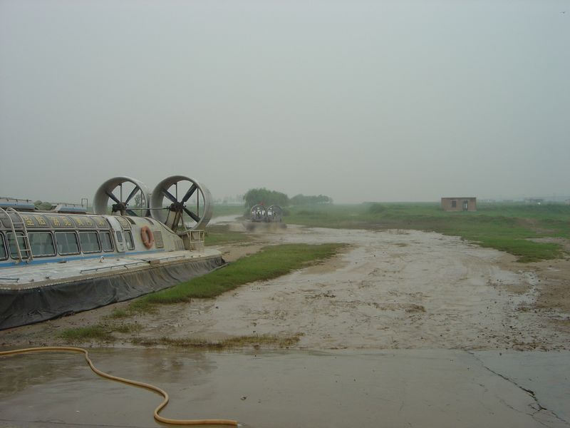Zhengzhou_05-Yellow River _amp_ Hovercraft-025.JPG
