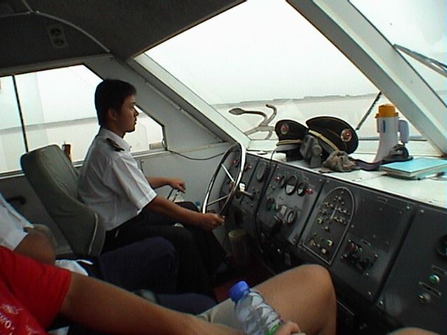 Zhengzhou_05-Yellow River _amp_ Hovercraft-037.JPG
