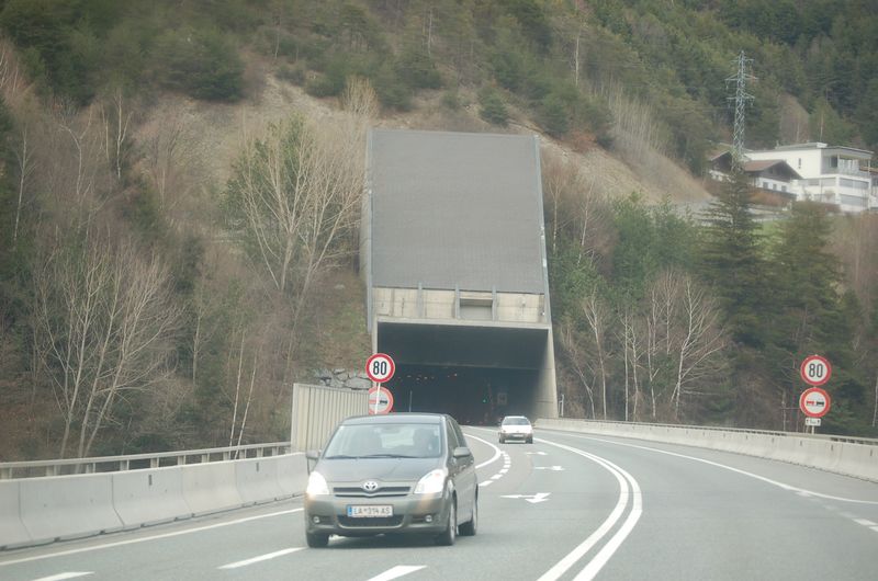 Austria 12_04_06-7025.jpg