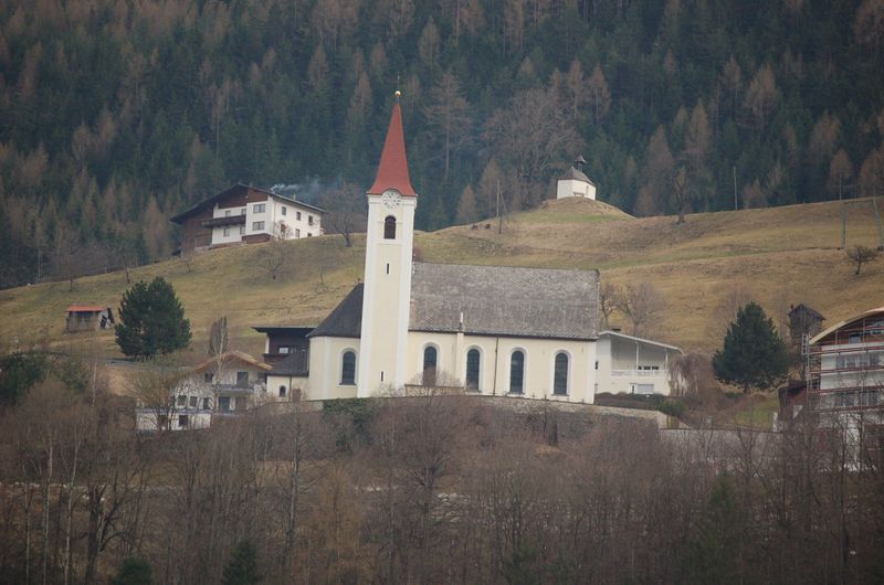 Austria 12_04_06-7041.jpg