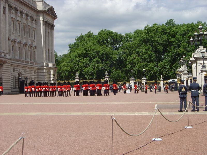 England_05_Buckingham_Palace_006.jpg
