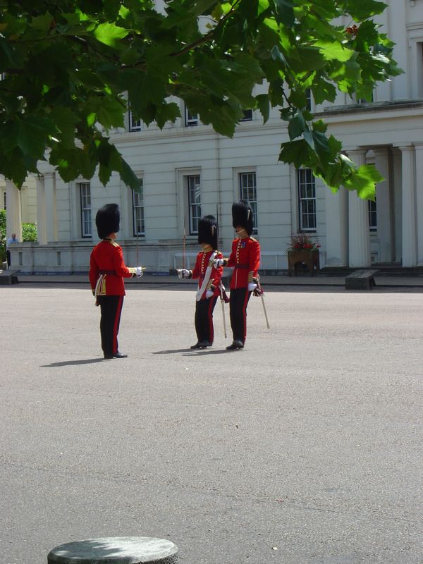 England_05_Buckingham_Palace_021.jpg