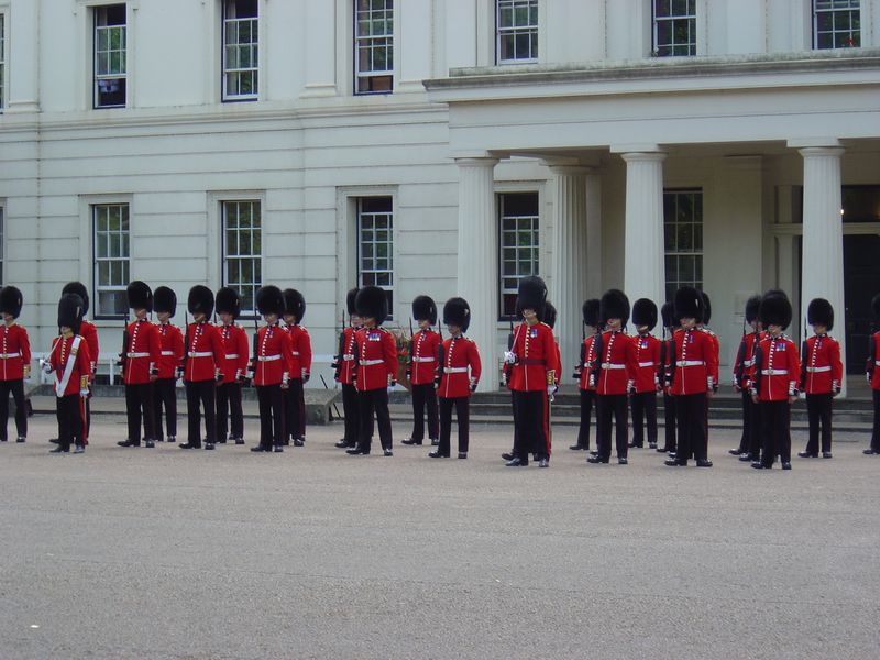England_05_Buckingham_Palace_026.jpg