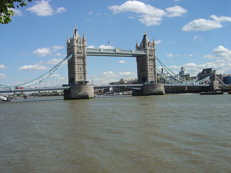 England_05_Tower_Bridge_004.jpg
