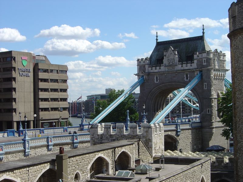 England_05_Tower_Bridge_025.jpg
