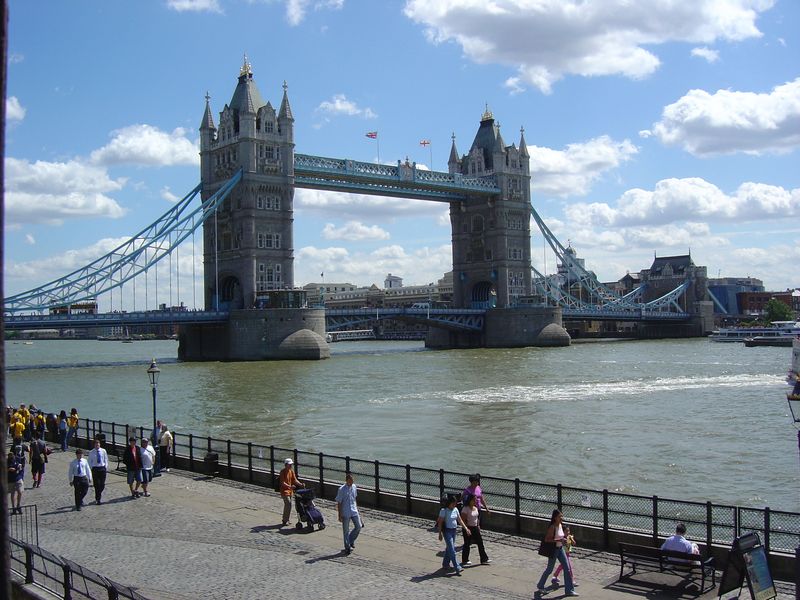 England_05_Tower_Bridge_017.jpg